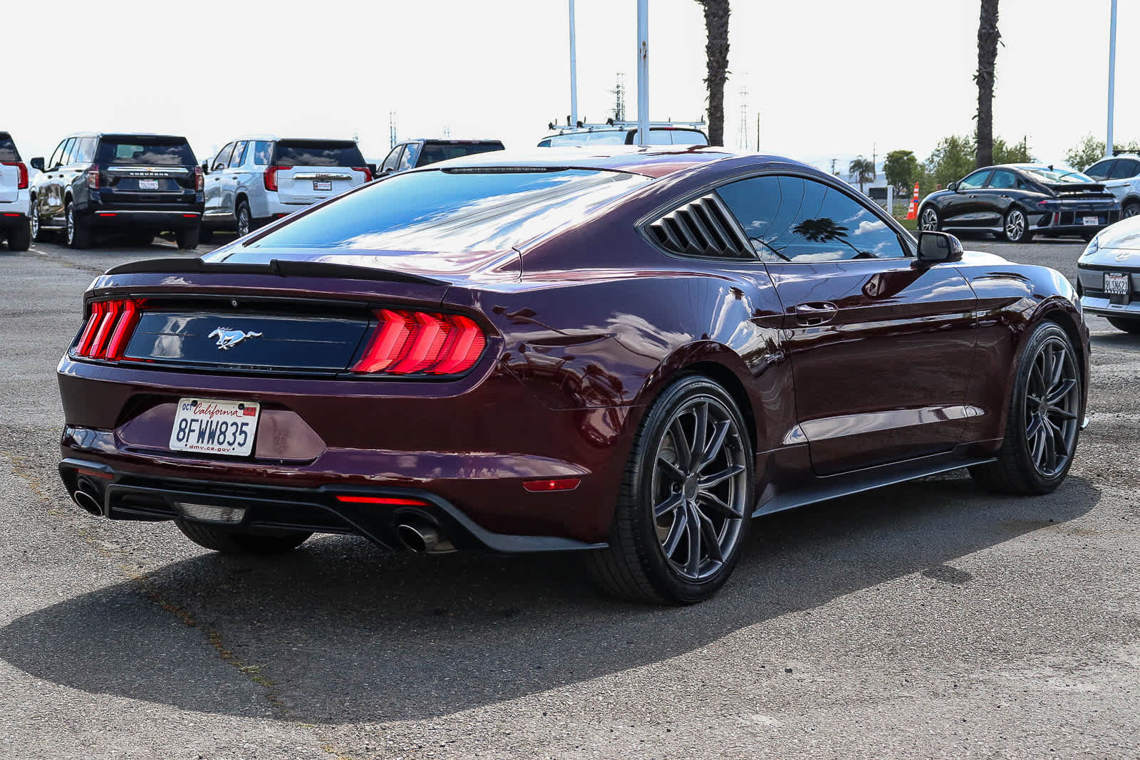 Used 2018 Ford Mustang Coupe RWD image 6