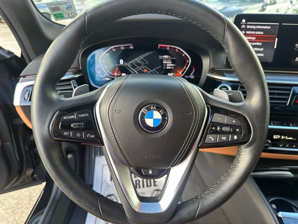 Used 2022 BMW 530i w/ Executive Package image 11