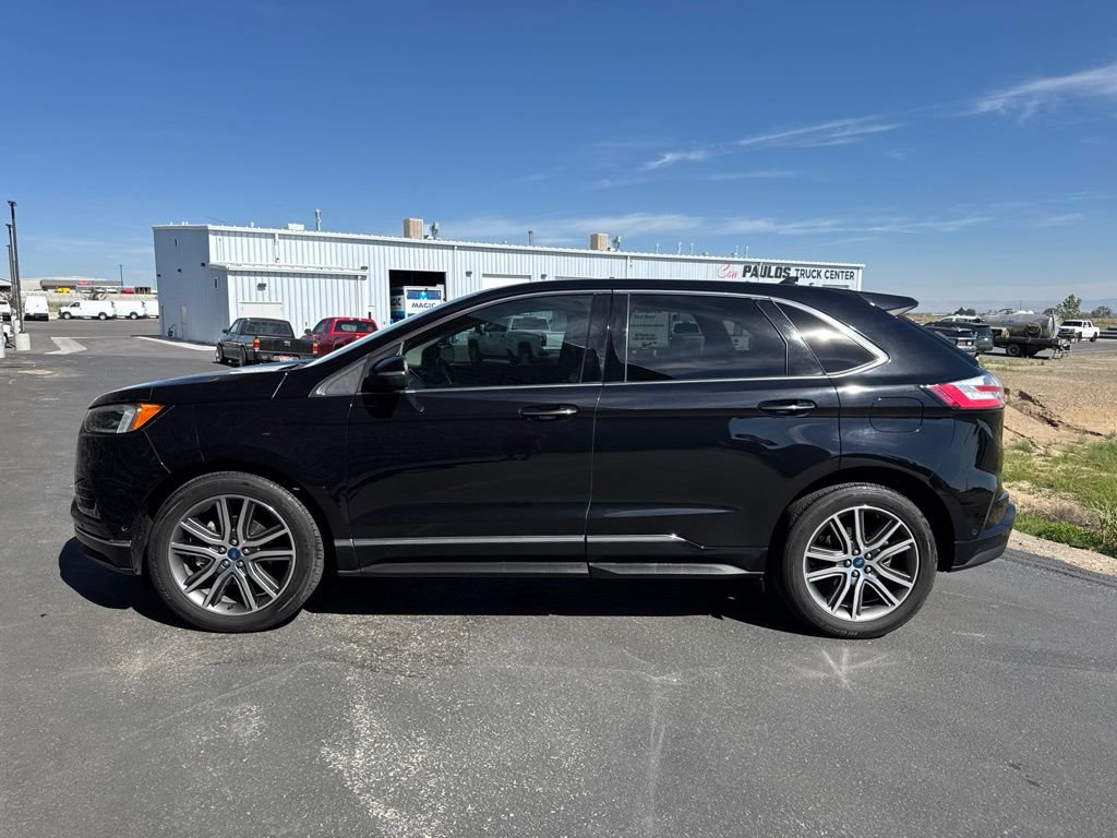 Used 2019 Ford Edge Titanium w/ Equipment Group 301A FWD image 6