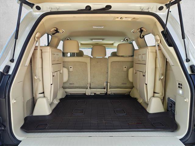 Used 2016 Lexus LX 570 4WD w/ Luxury Package image 6