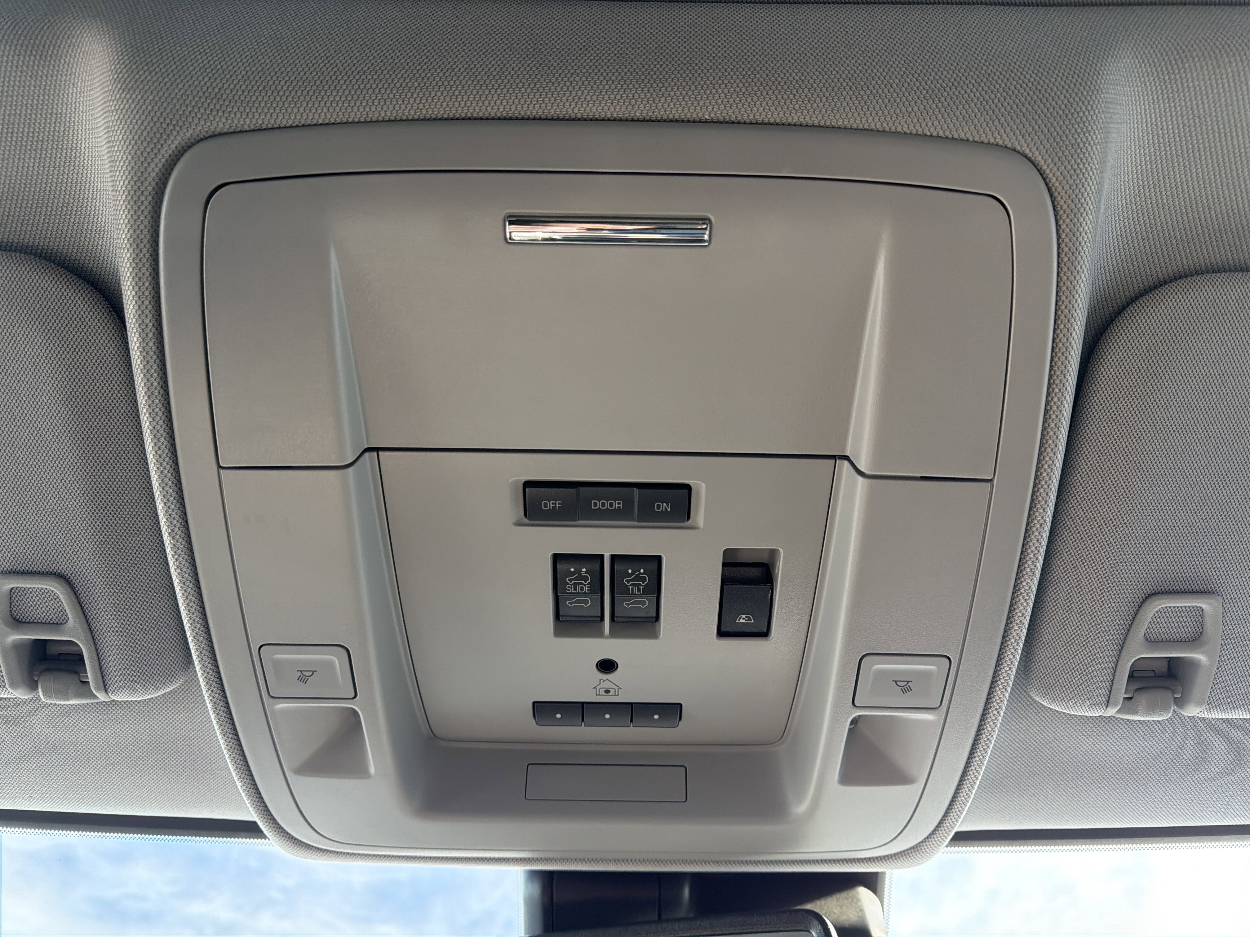 Used 2019 GMC Sierra 2500 Denali w/ Duramax Plus Package image 17