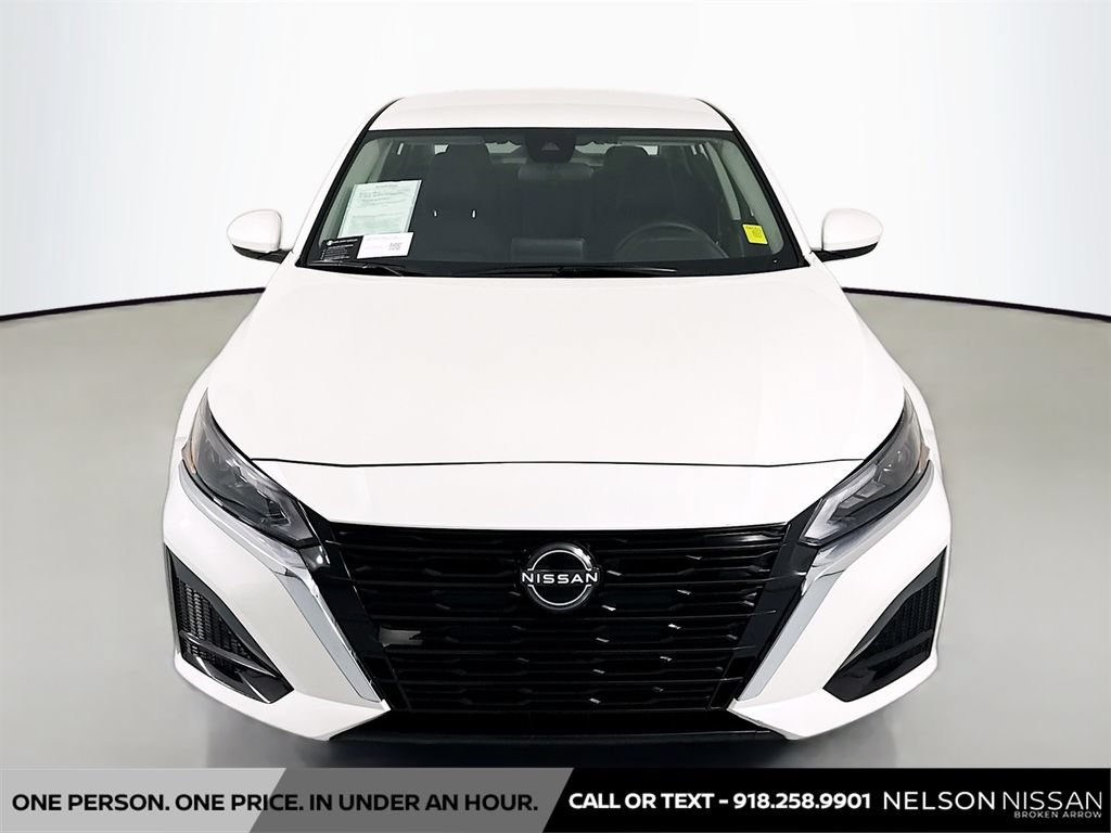 Certified 2023 Nissan Altima 2.5 SV AWD/4WD image 2