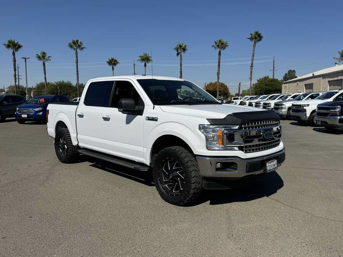 Used 2018 Ford F150 XLT w/ Equipment Group 302A Luxury RWD image 2