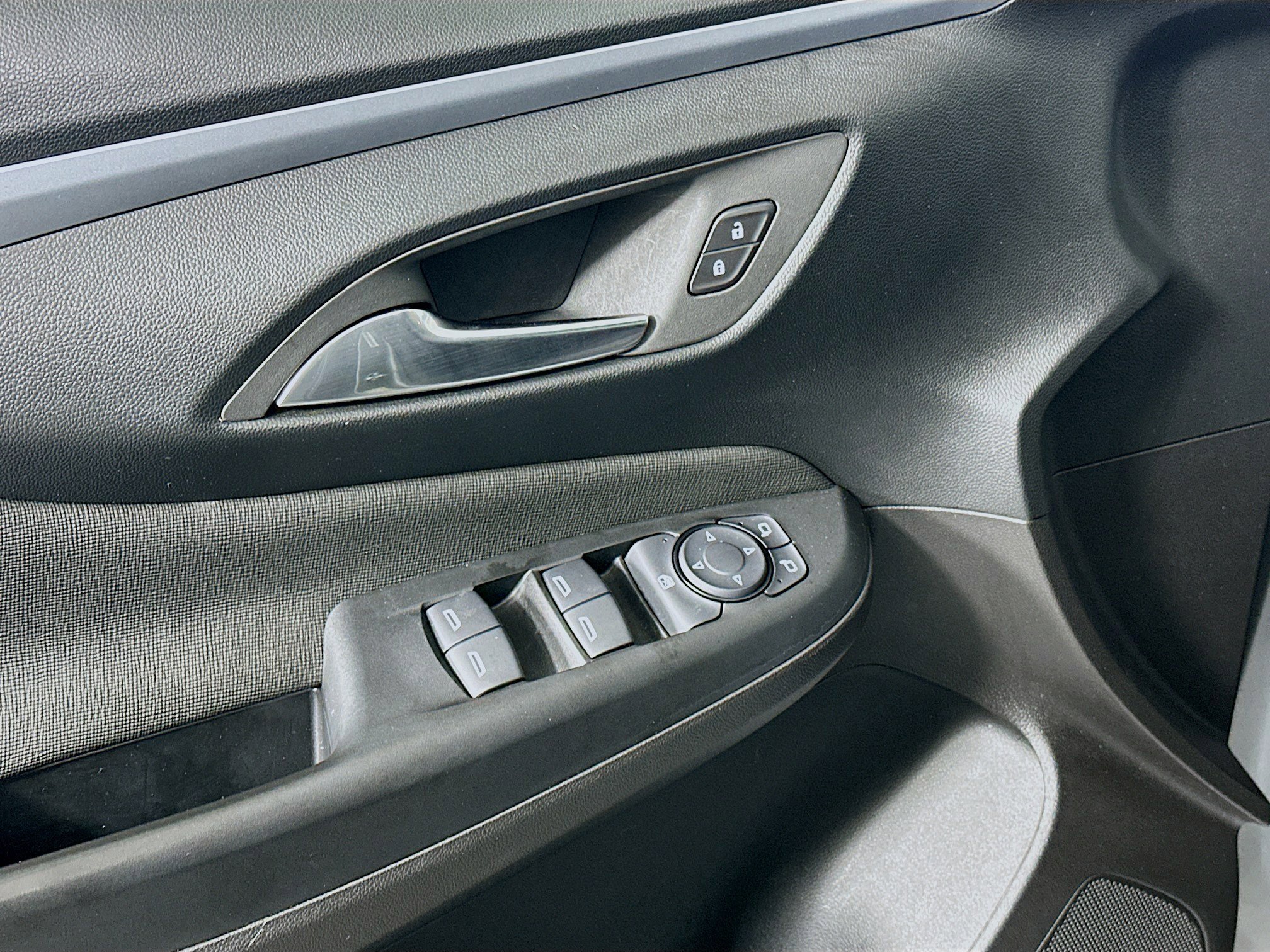 Used 2025 Buick Envista Preferred FWD image 15