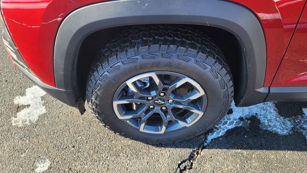 New 2026 Chevrolet Equinox ACTIV w/ Convenience Package III image 6