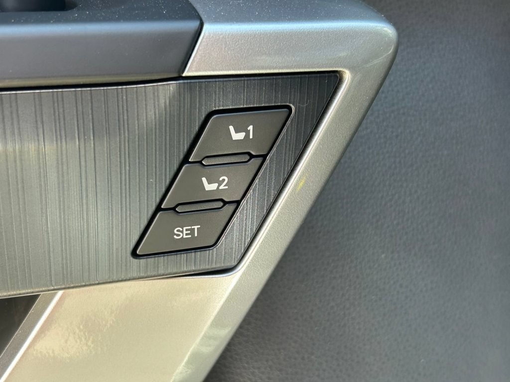 Certified 2024 Toyota Tundra Platinum AWD/4WD image 26