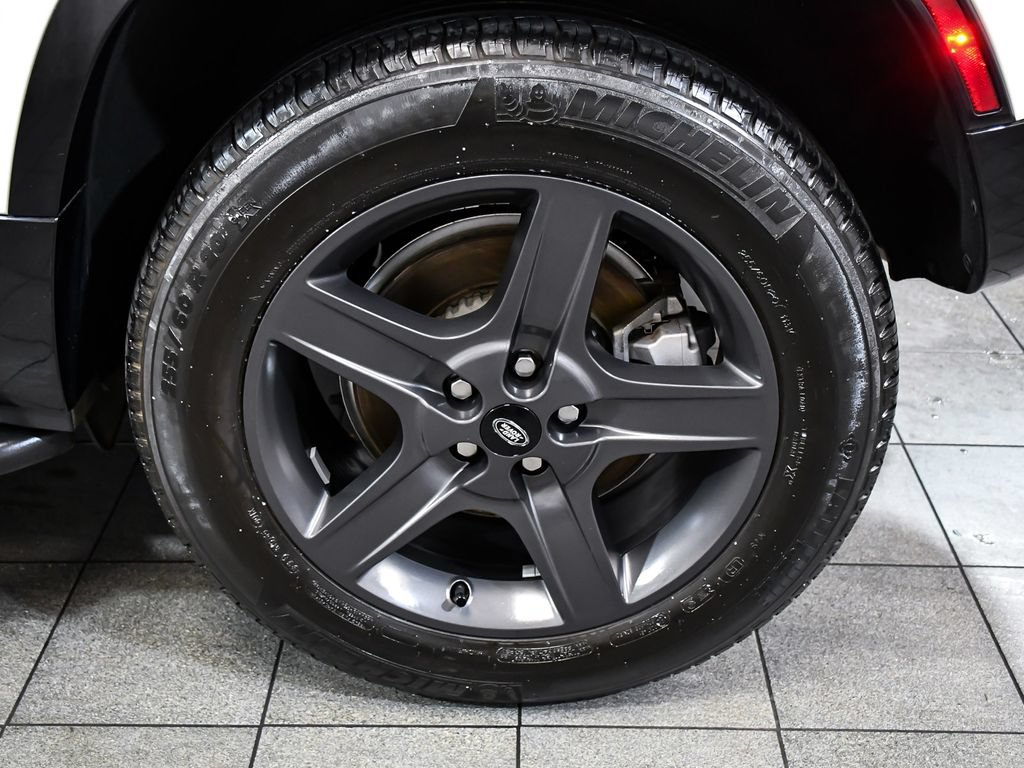 Used 2023 Land Rover Defender 90 X-Dynamic SE AWD/4WD image 7