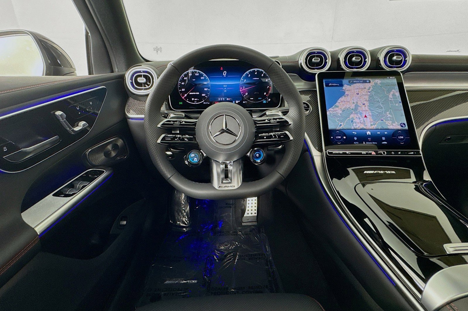 New 2025 Mercedes-Benz GLC 43 AMG 4MATIC image 4