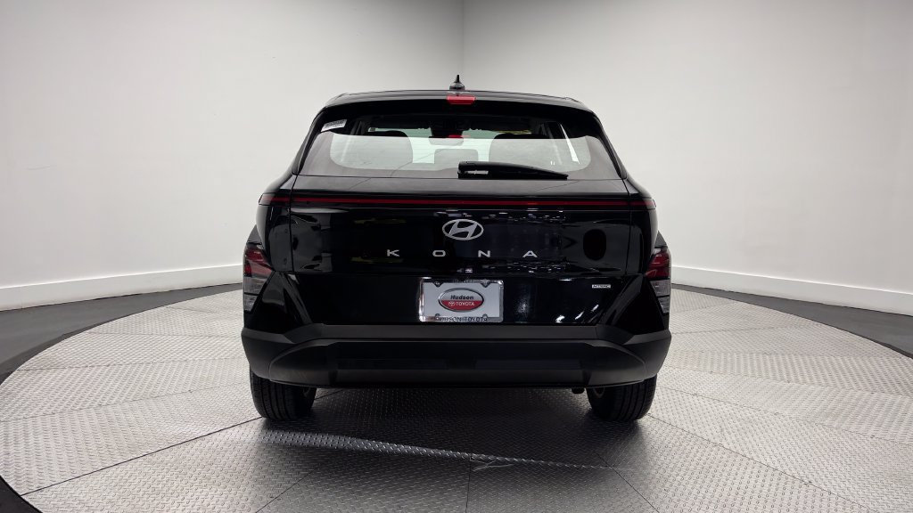Used 2024 Hyundai Kona SE AWD/4WD image 35