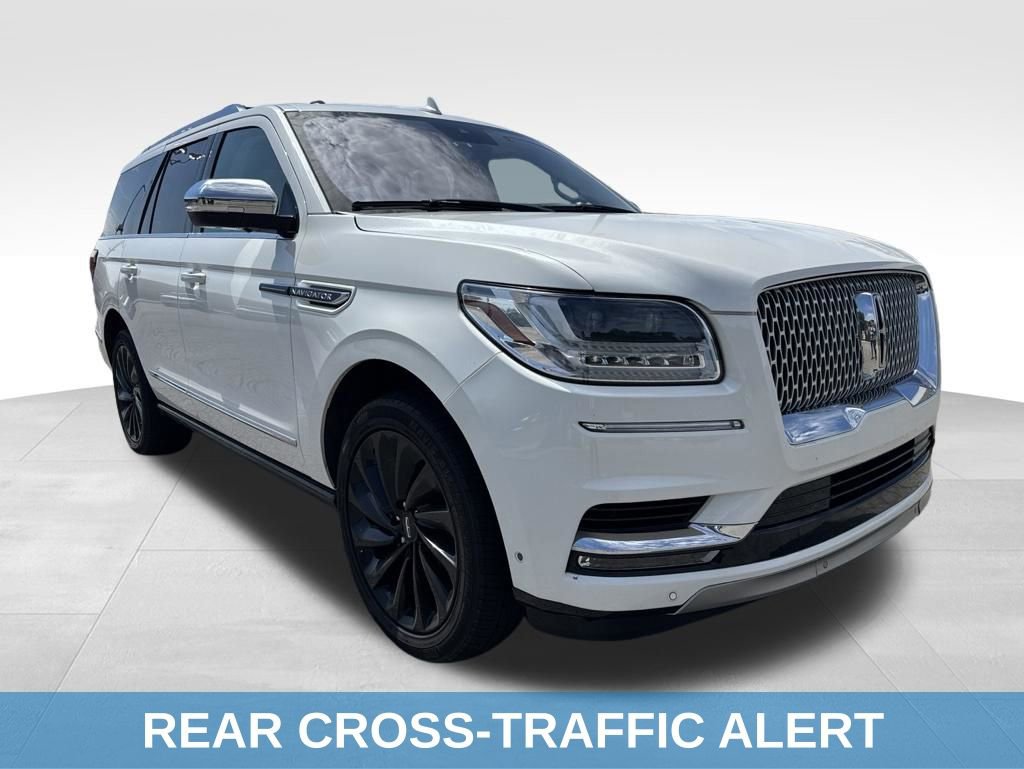 Used 2020 Lincoln Navigator Black Label w/ Cargo Convenience Package AWD/4WD image 10