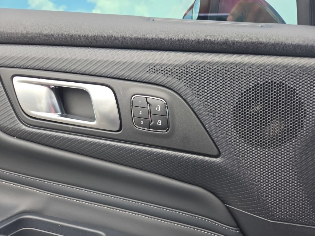 Used 2024 Ford Mustang GT Premium RWD image 13