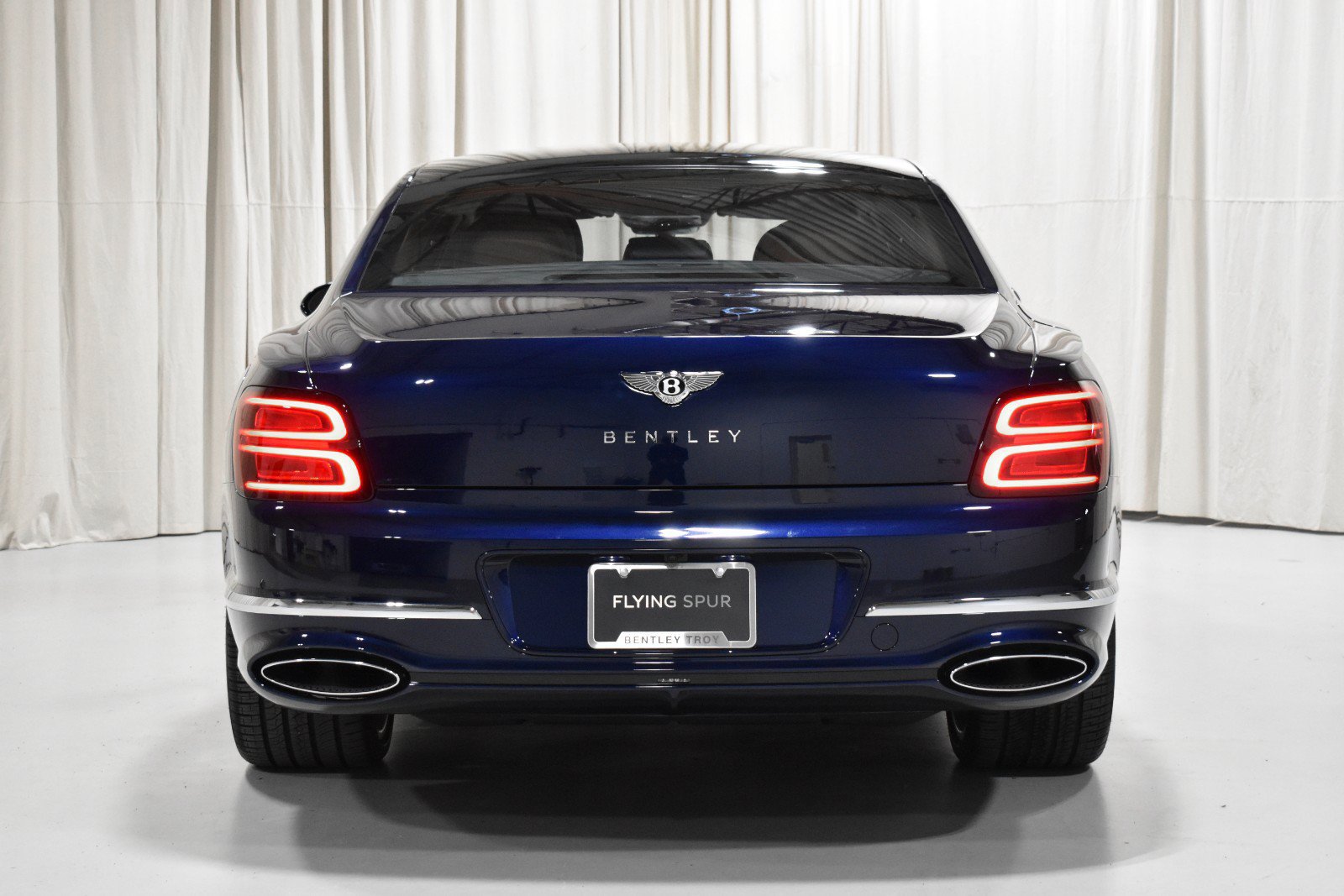 New 2027 Bentley Flying Spur AWD/4WD image 6