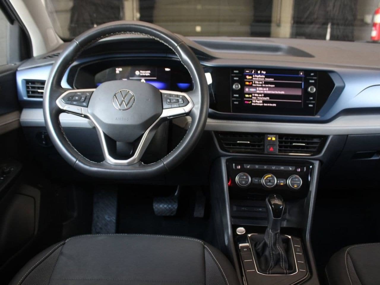Used 2024 Volkswagen Taos SE FWD image 20
