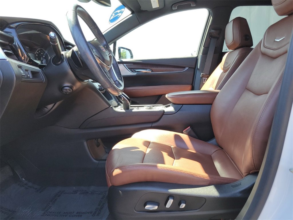 Certified 2023 Cadillac XT5 Premium Luxury image 18