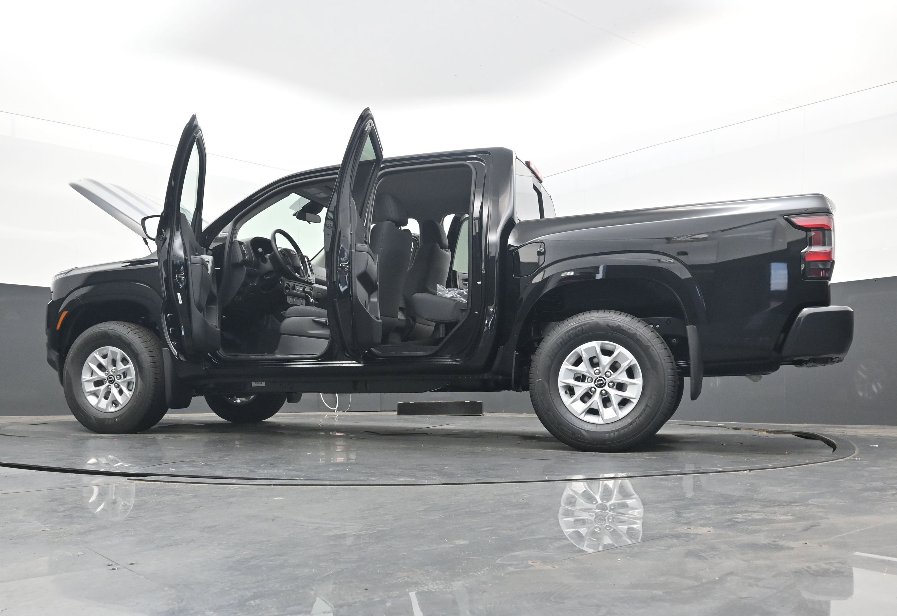 New 2026 Nissan Frontier S image 40