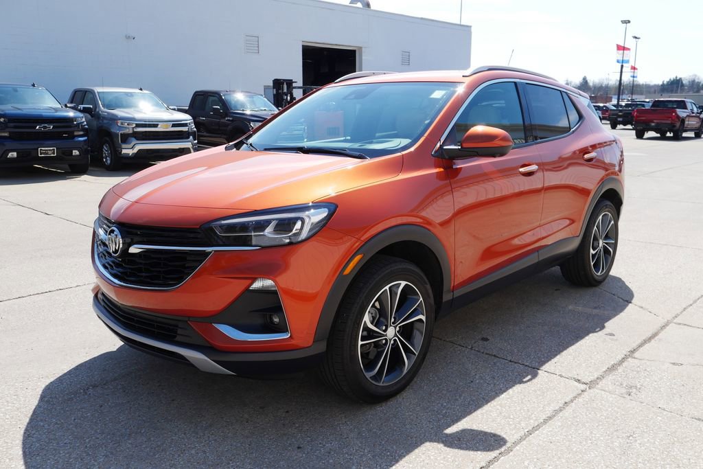 Used 2023 Buick Encore GX Essence w/ Advanced Technology Package image 4