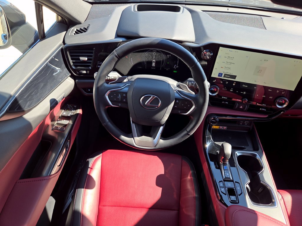 Certified 2025 Lexus NX 350h AWD w/ Accessory Package (2T) image 4