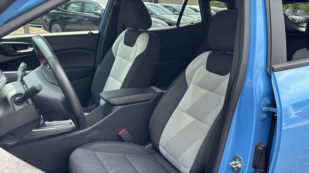 Used 2024 Chevrolet Trax RS FWD image 10