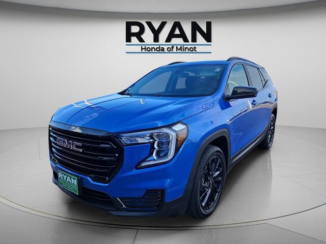 Used 2024 GMC Terrain SLE w/ Driver Convenience Package AWD/4WD image 9