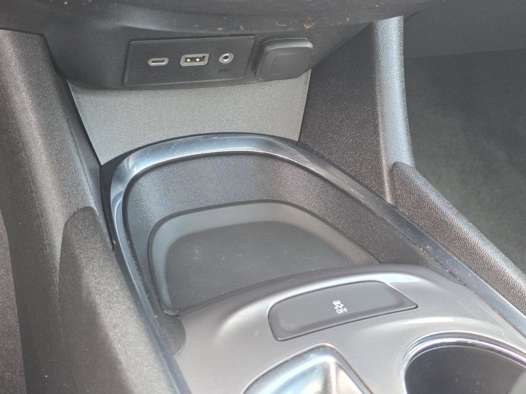 Used 2023 Chevrolet Malibu LT FWD image 18