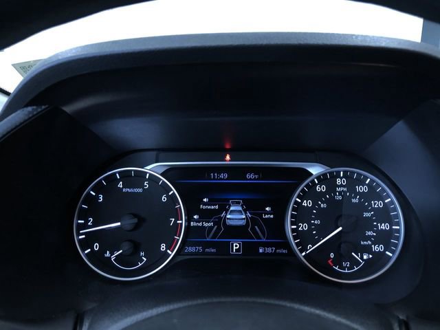 Used 2025 Nissan Sentra SV FWD image 30