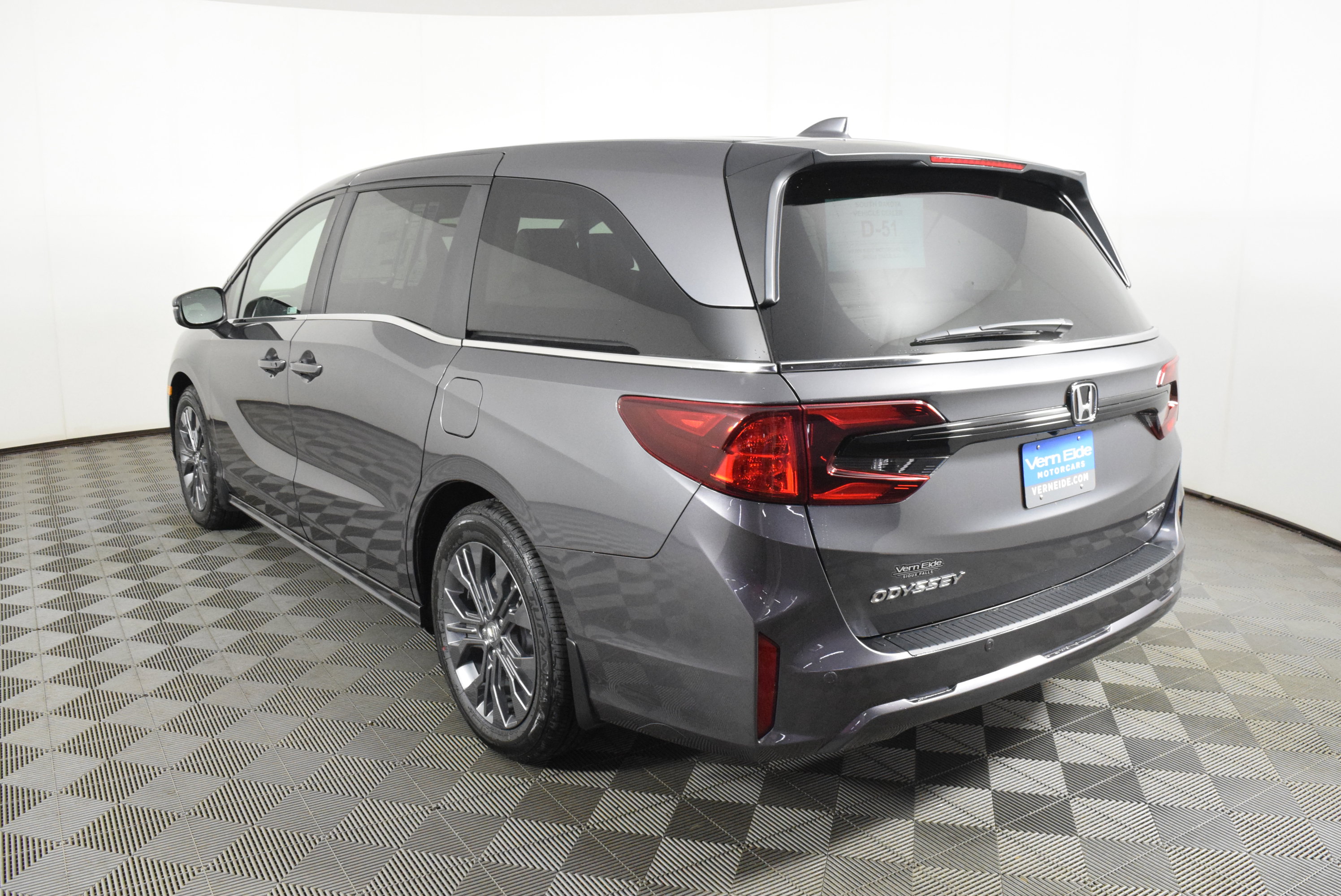 New 2026 Honda Odyssey Touring image 8