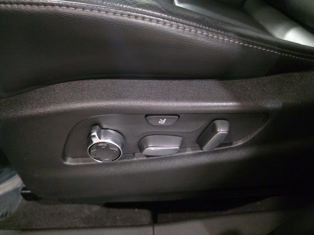 Used 2022 Cadillac XT4 Premium Luxury w/ Technology Package image 29