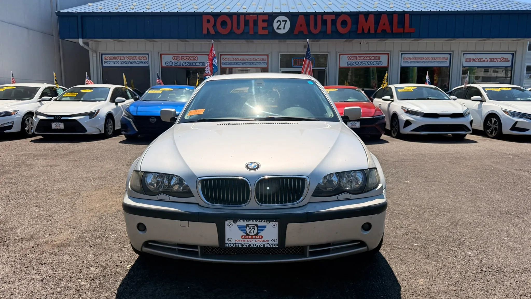 Used 2003 BMW 330xi Sedan AWD/4WD image 3