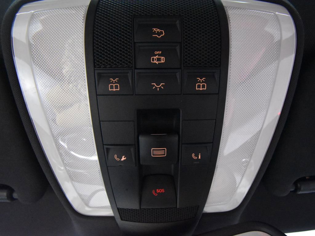 Used 2014 Mercedes-Benz C 63 AMG Sedan image 33