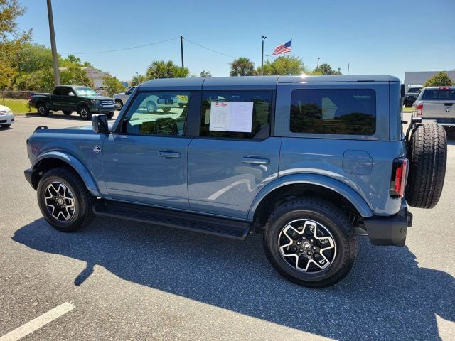 Used 2025 Ford Bronco Outer Banks AWD/4WD image 13