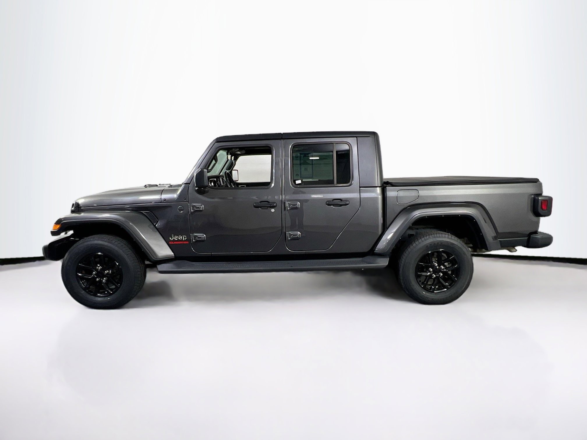 Used 2022 Jeep Gladiator Sport image 8