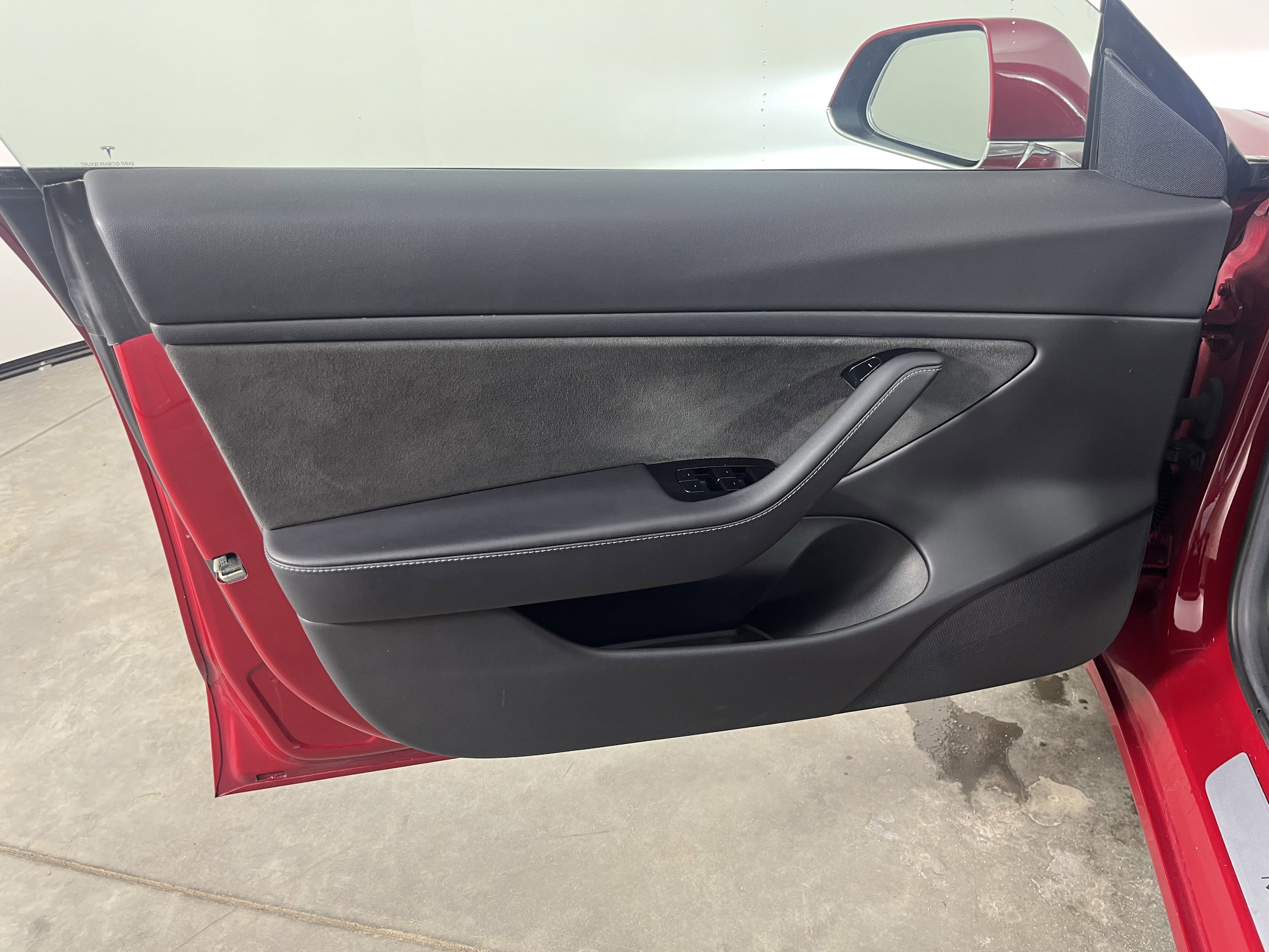 Used 2018 Tesla Model 3 Long Range image 17