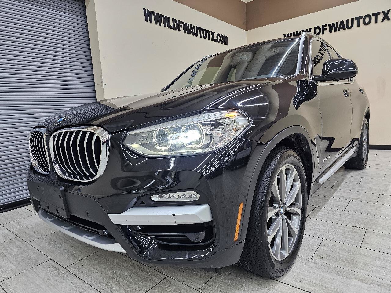 Used 2018 BMW X3 xDrive30i AWD/4WD image 2