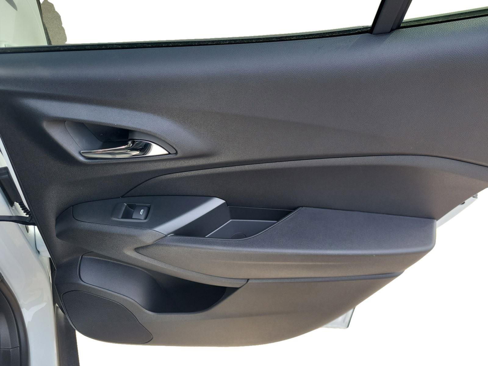 New 2026 Chevrolet Trax ACTIV w/ Driver Confidence Package FWD image 22