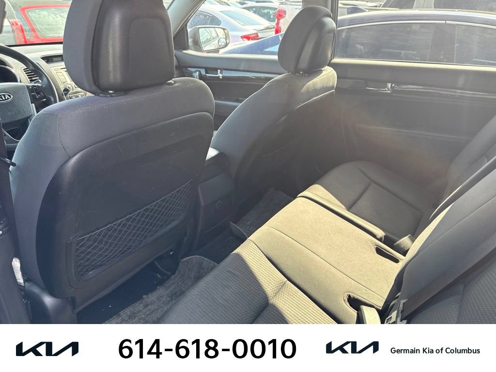 Used 2013 Kia Sorento LX w/ Convenience Pkg FWD image 10