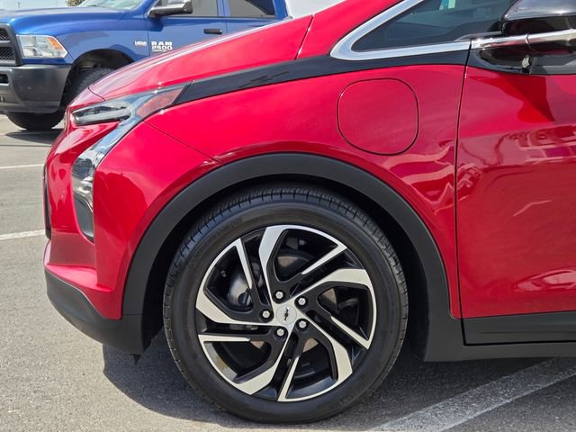 Certified 2022 Chevrolet Bolt LT w/ Infotainment Package FWD image 9
