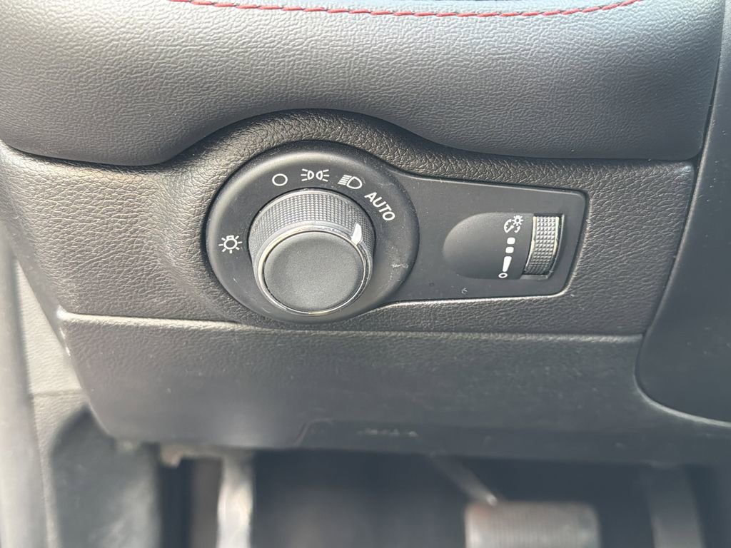 Used 2024 Dodge Durango GT image 37