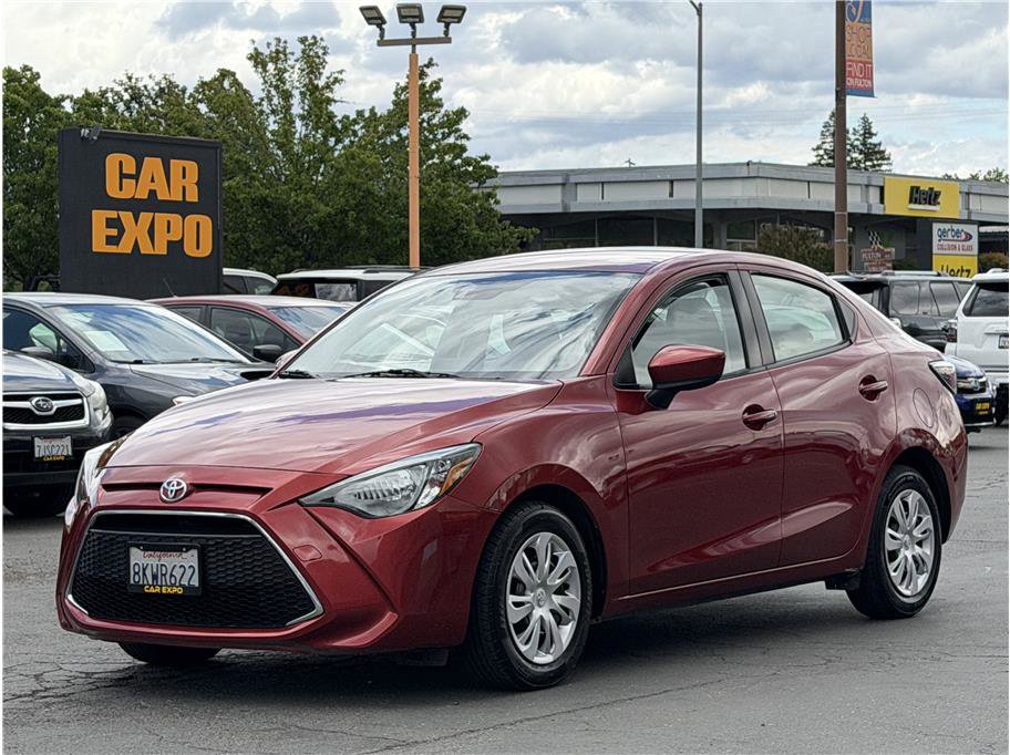 Used 2019 Toyota Yaris L FWD image 17