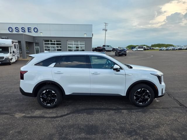 Used 2025 Kia Sorento S AWD/4WD image 8