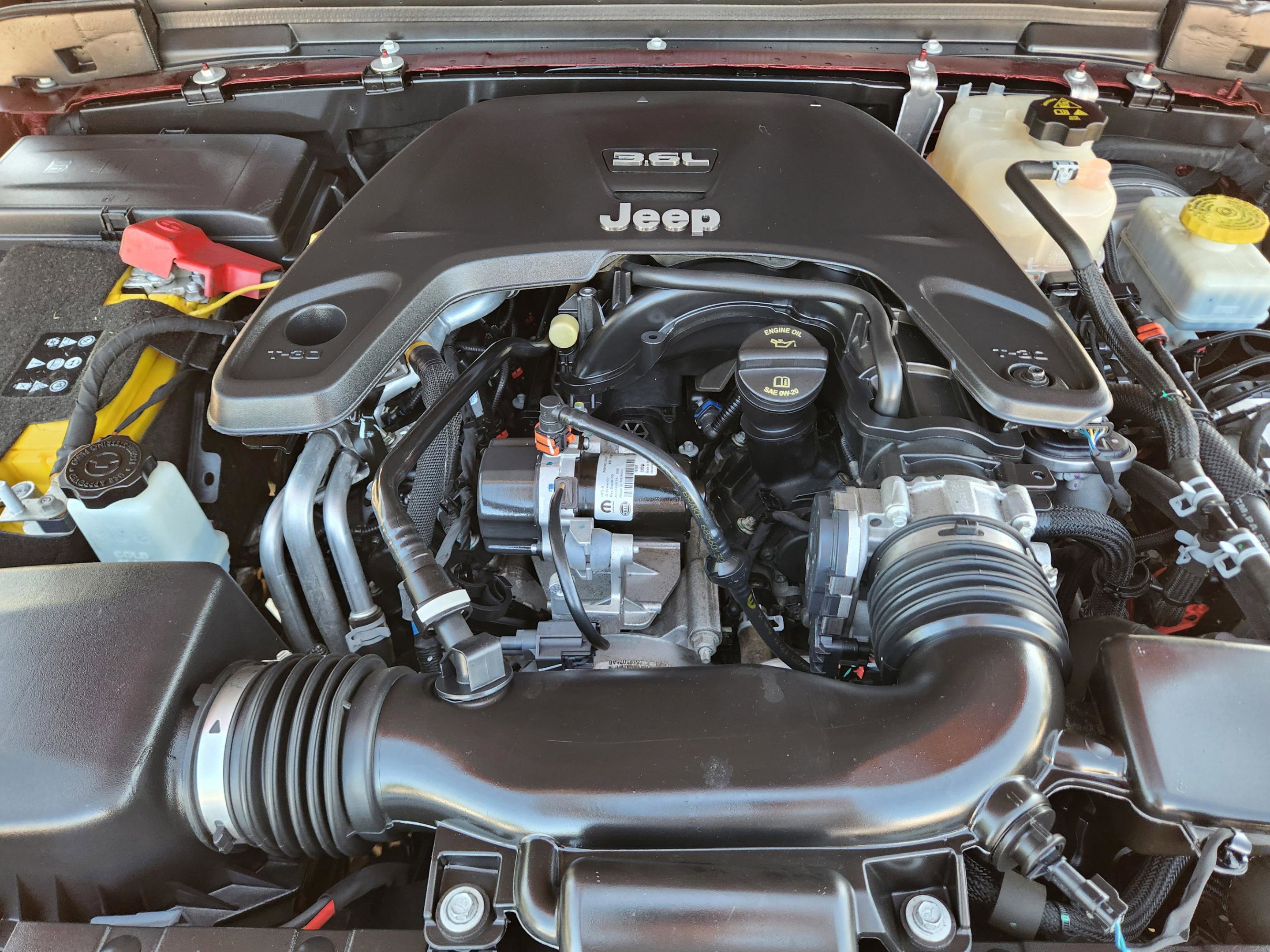 Used 2021 Jeep Wrangler Unlimited Sahara AWD/4WD image 23