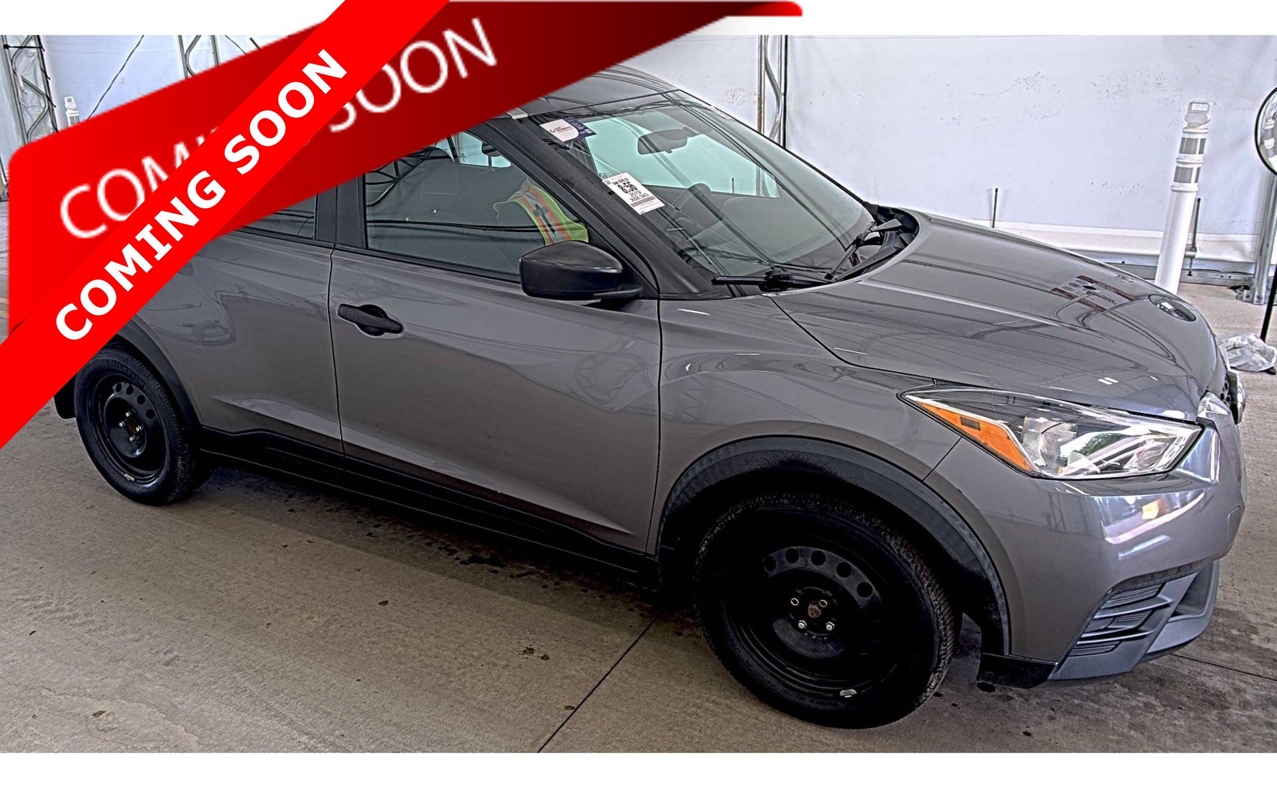 Used 2019 Nissan Kicks S FWD image 1