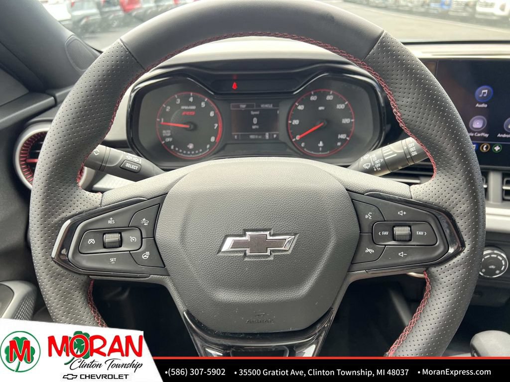 Certified 2025 Chevrolet Trax RS w/ Driver Confidence Package FWD image 18