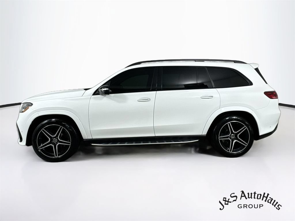 Used 2024 Mercedes-Benz GLS 450 4MATIC w/ AMG Line Exterior image 4