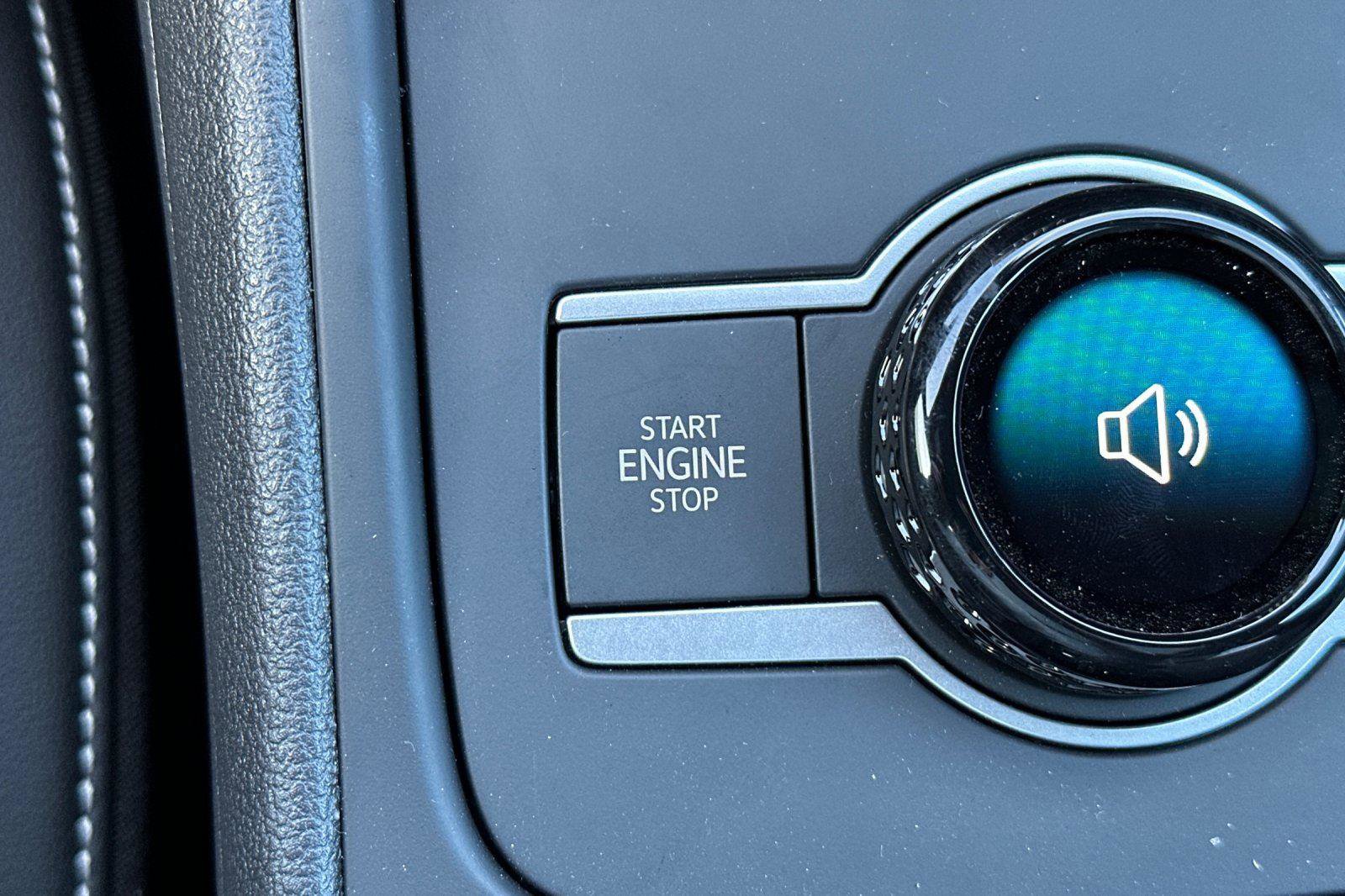 New 2026 Volkswagen Tiguan SE R-Line image 21