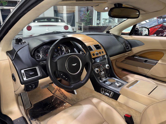 Used 2011 Aston Martin Rapide image 52