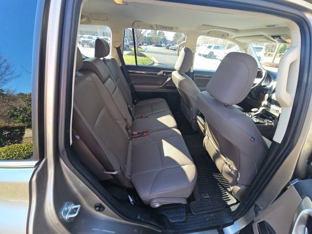 Used 2021 Lexus GX 460 Premium w/ Premium Package image 12