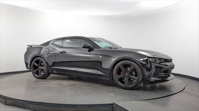 Used 2018 Chevrolet Camaro LT RWD image 11