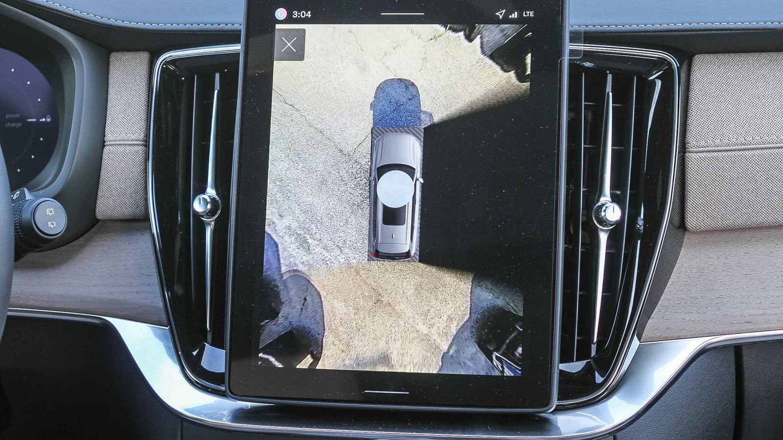 New 2026 Volvo XC90 T8 Plus w/ Protection Package Premier AWD/4WD image 16