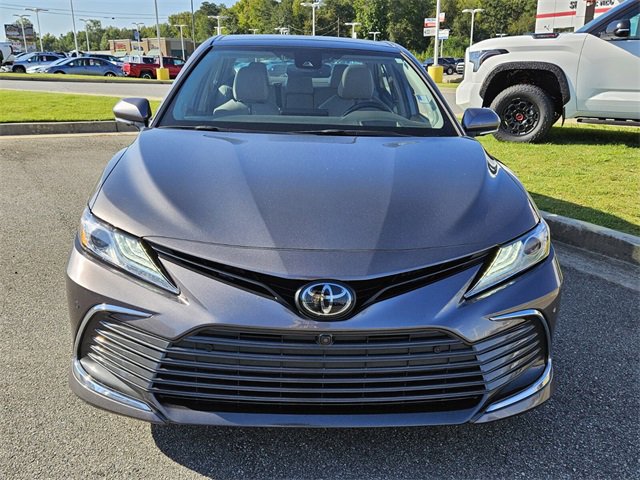 Used 2023 Toyota Camry XLE image 2