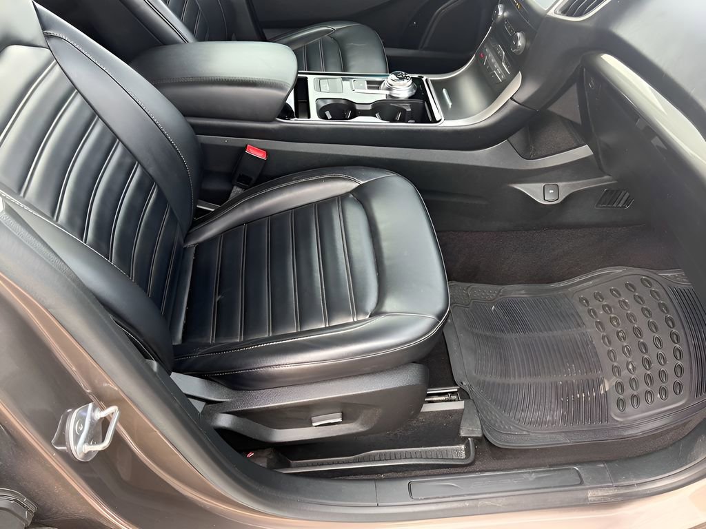 Used 2019 Ford Edge SEL w/ Equipment Group 201A image 28